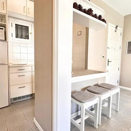 Ocean View And Heated Pool Apartment *